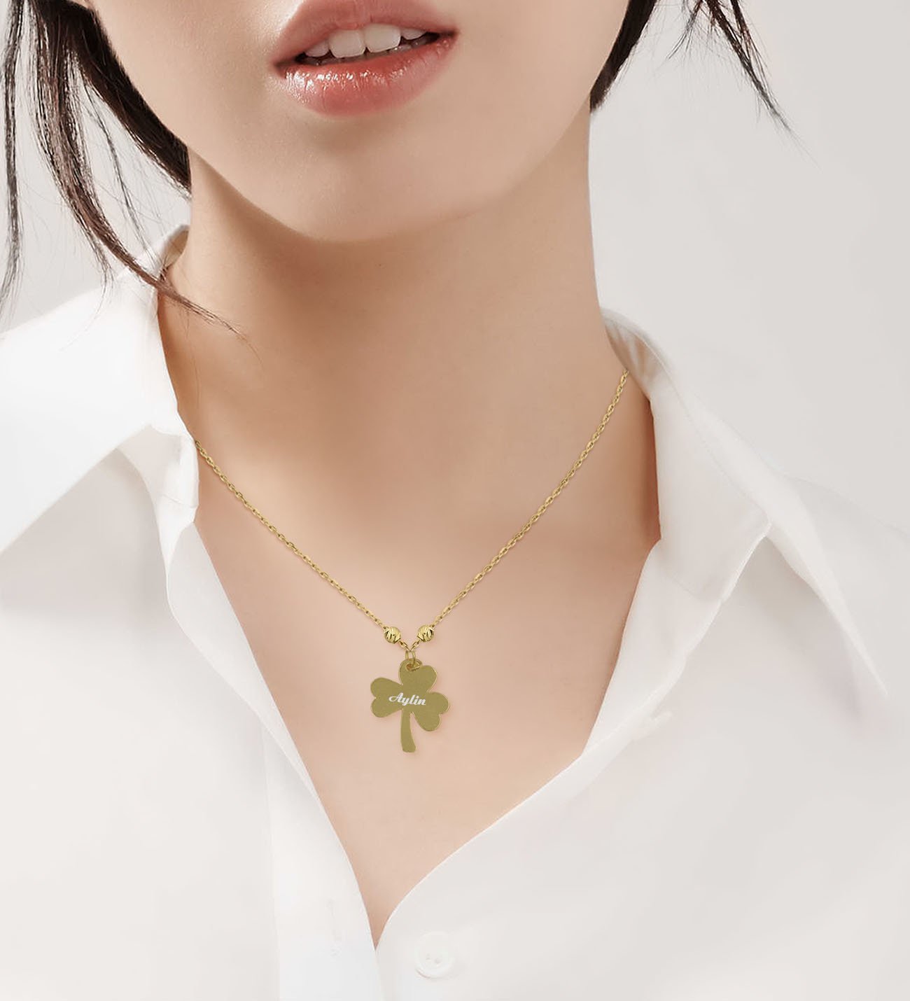 BK Gift Kişiye Özel İsimli Gold Yonca Kolye