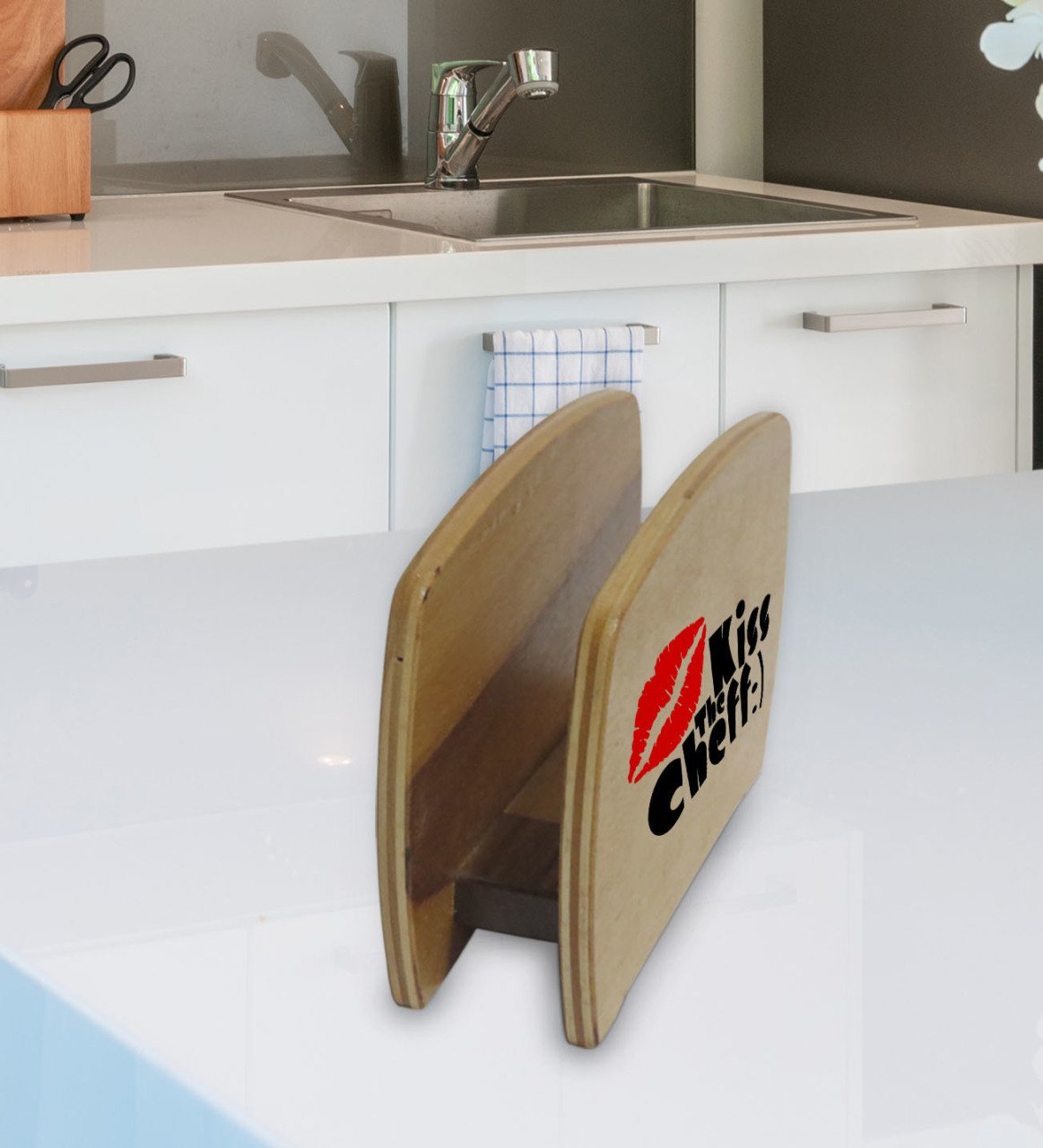BK Gift Kiss The Cheff Tasarımlı Lüks Ahşap Peçetelik-1
