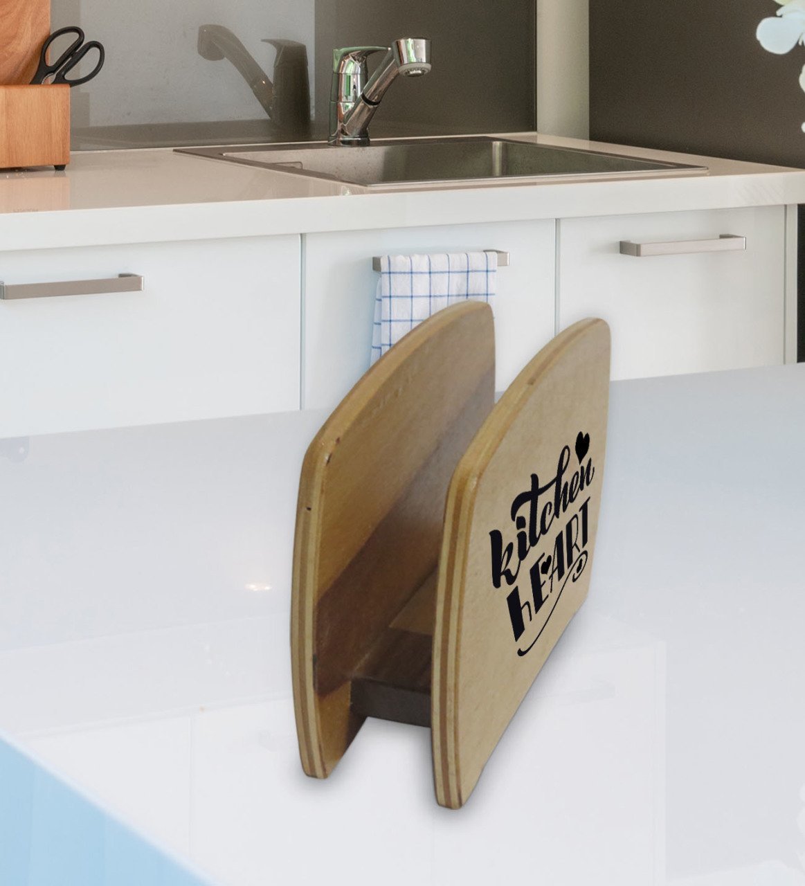 BK Gift Kitchen Heart Tasarımlı Lüks Ahşap Peçetelik-1 BK Gift Kitchen Heart Tasarımlı Lüks Ahşap Peçetelik-1
