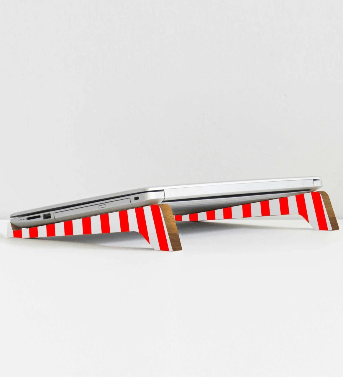BK Gift Taşınabilir Ahşap Kırmızı Beyaz Notebook Laptop Standı