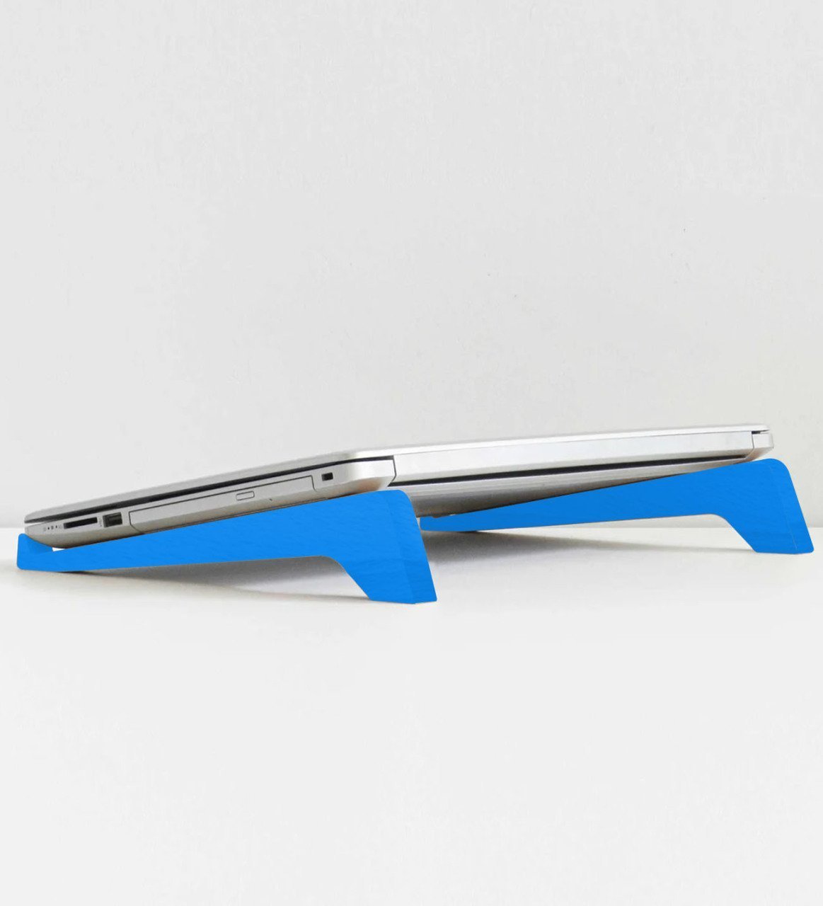 BK Gift Taşınabilir Ahşap Mavi Notebook Laptop Standı